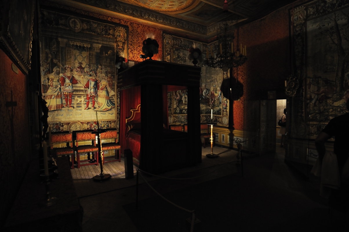 Chambre de Nicolas Fouquet, avec la déco d'origine...de nombreuses tapisseries