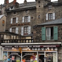 Cornets...spécialités de Murat et Maison de la Faune