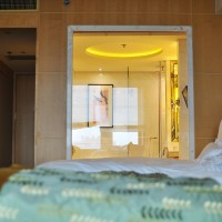 Ahhh...intérieur de salle de bain visible du salon...