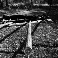 Pierres droites - Monteneuf